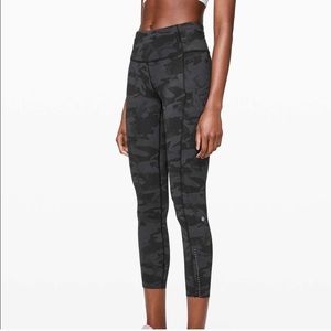 Fast and Free High-Rise Crop II 23” *Reflective